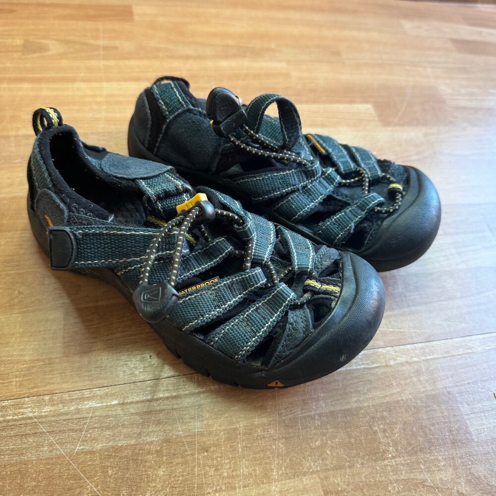 KEEN Kids Newport H2 Waterproof Hiking Sandals size 12
